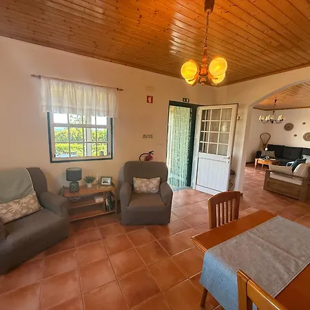 Casa Amaral Santo Antonio (Pico Island)