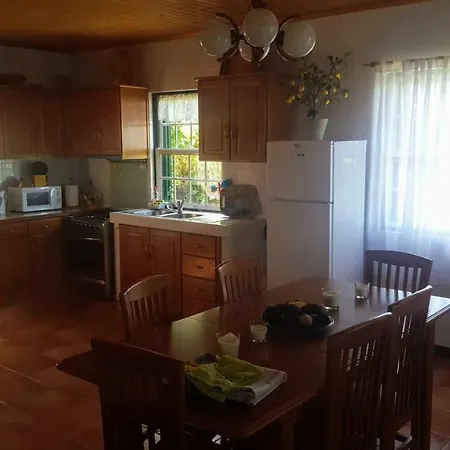 Casa Amaral Santo Antonio (Pico Island)