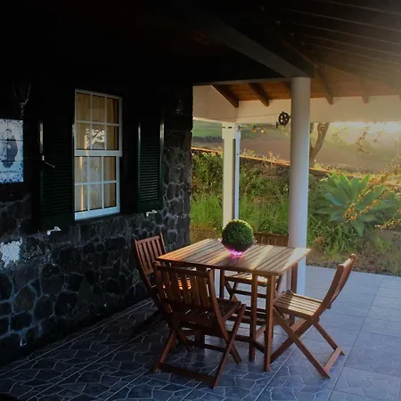Casa Amaral Сasa de vacaciones Santo Antonio (Pico Island)